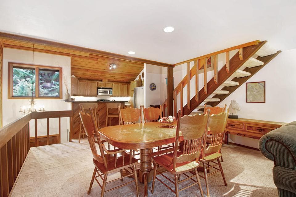 2778 Sunburst Condo Dr photo 5