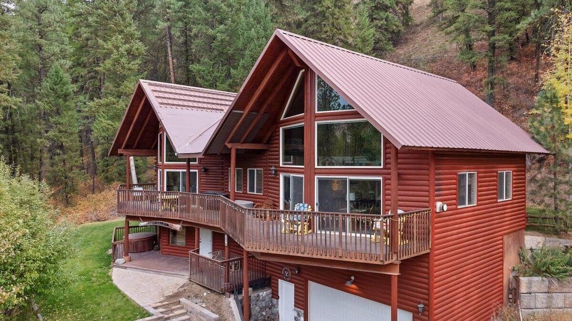 2476 N Pine-Featherville Rd — overview photo
